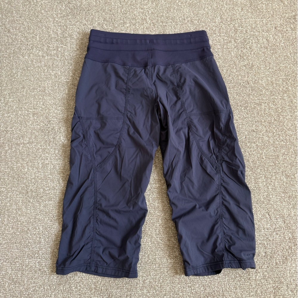 Lululemon Pant Studio Dance Pant Workout Lightweight Practice No liner Cropped - Picture 5 of 7